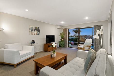 Photo of property in 6a Lucy Foster Lane, Red Beach, 0932
