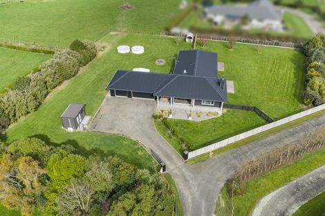Photo of property in 75 Reid Line West, Feilding, 4777