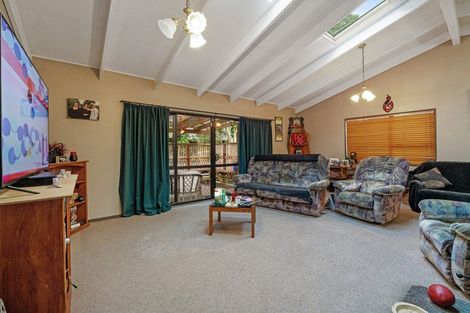 Photo of property in 17 Oriwa Crescent, Otaki, 5512