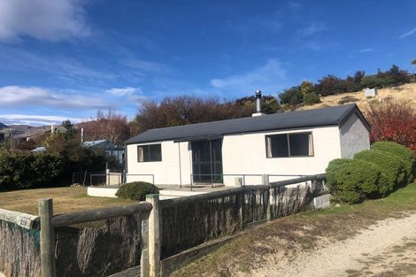 Photo of property in 229 Lakeview Terrace, Lake Hawea, Wanaka, 9382