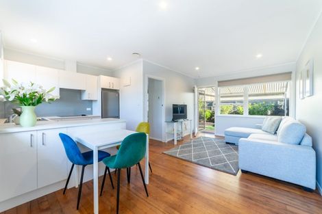 Photo of property in 2/14 Waterloo Road, Milford, Auckland, 0620