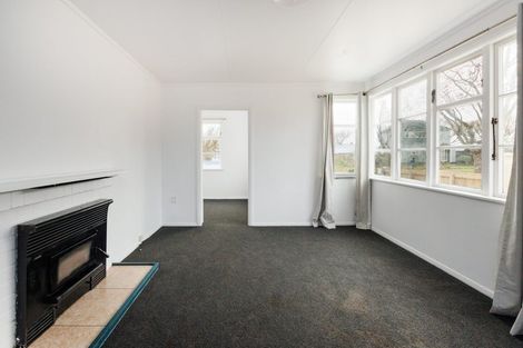 Photo of property in 70 Rangiora Avenue, Roslyn, Palmerston North, 4414