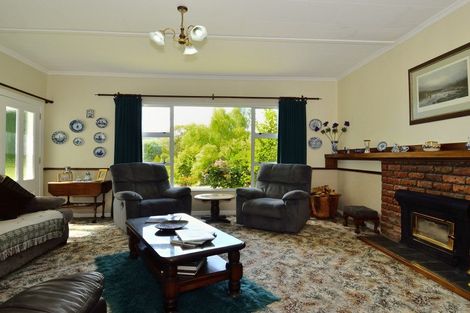 Photo of property in 18 King Street, Motu, Te Karaka, 4092