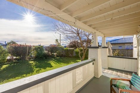 Photo of property in 33 Bowling Road, Greenmeadows, Napier, 4112