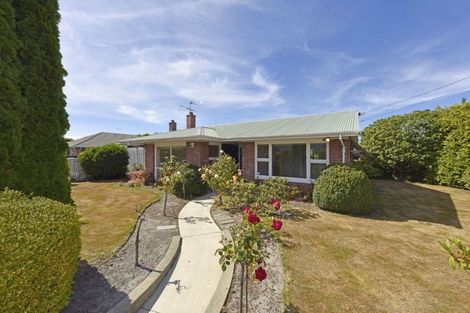 Photo of property in 3 Verran Place, Fendalton, Christchurch, 8052