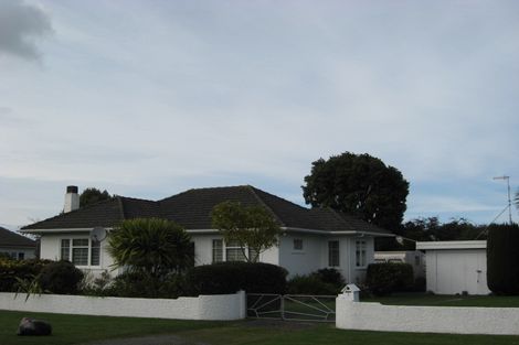 Photo of property in 1 Nikau Street, Tawhero, Whanganui, 4501