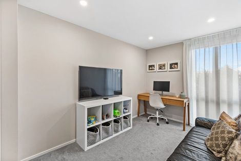 Photo of property in 48 Glidepath Road, Hobsonville, Auckland, 0616