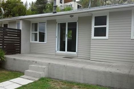 Photo of property in 2/39 St Peters Street, Northcote, Auckland, 0627