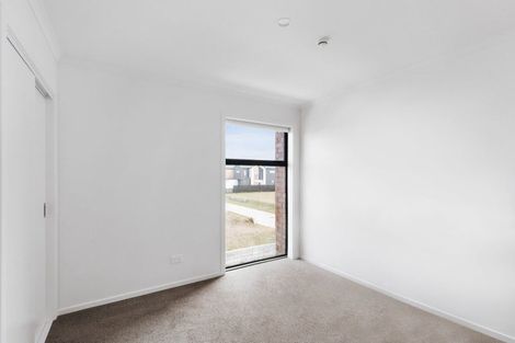 Photo of property in 20 Atutahi Lane, Papamoa, 3118