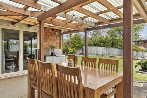 Photo of property in 13 Parkwood Place, Huntington, Hamilton, 3210