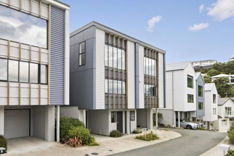 Photo of property in 18/104 Maupuia Road, Maupuia, Wellington, 6022