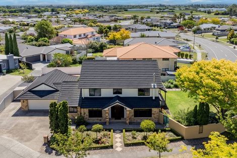Photo of property in 2 Redwood Close, Havelock North, 4130