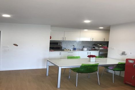 Photo of property in 24 Para Close, Fairview Heights, Auckland, 0632