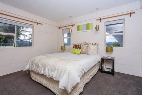 Photo of property in 25 Christian Road, Swanson, Auckland, 0614