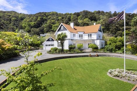 Photo of property in 60 Cheviot Road, Lowry Bay, Lower Hutt, 5013
