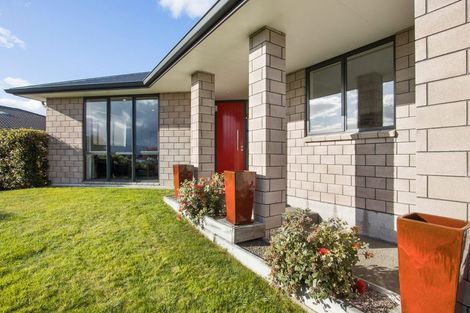 Photo of property in 70 Margaret Drive, Omokoroa, 3114