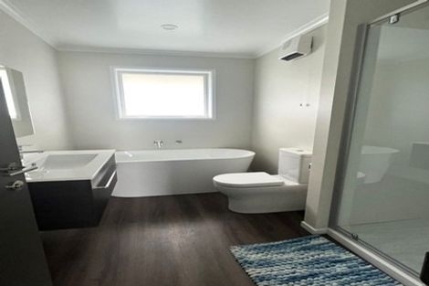 Photo of property in 6a Macrocarpa Lane, Carterton, 5713