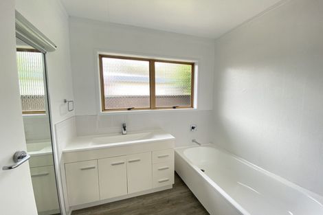 Photo of property in 12 Davita Place, Farm Cove, Auckland, 2012