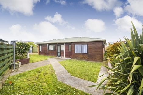 Photo of property in 37 Tiller Close, Kelvin Grove, Palmerston North, 4414