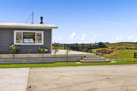 Photo of property in 25 Livingston Road, Tokaora, Hawera, 4671