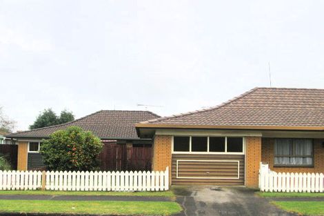 Photo of property in 3/5 King Edward Avenue, Papakura, 2110