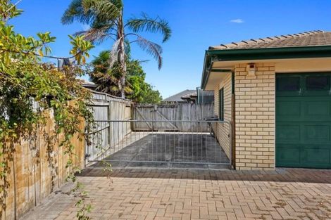 Photo of property in 2 Nautilus Drive, Papamoa Beach, Papamoa, 3118