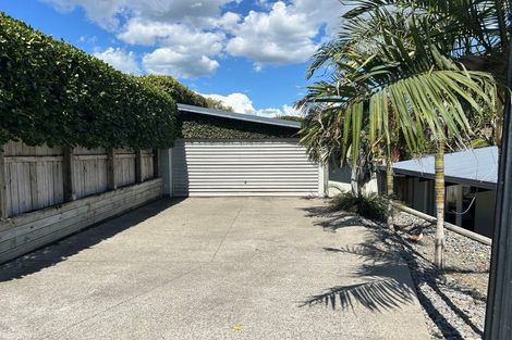 Photo of property in 122 Aeroview Drive, Beach Haven, Auckland, 0626