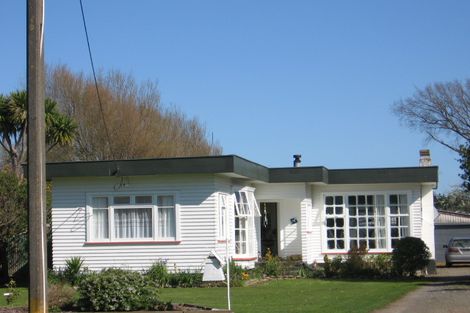 Photo of property in 72 Norbiton Road, Foxton, 4814