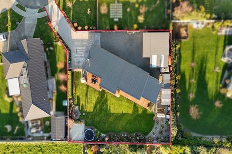 Photo of property in 7 Takahe Drive, Carterton, 5713