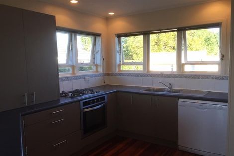 Photo of property in 196 Waimumu Road, Massey, Auckland, 0614