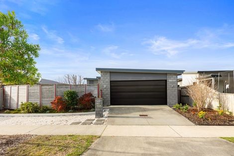 Photo of property in 19 Piata Street, Papamoa Beach, Papamoa, 3118