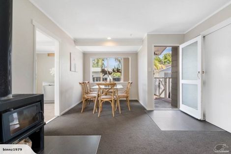 Photo of property in 2/10 Glennandrew Drive, Half Moon Bay, Auckland, 2012