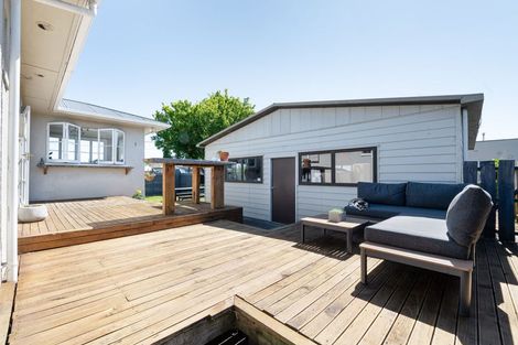 Photo of property in 33 Mission Street, Waterloo, Lower Hutt, 5011