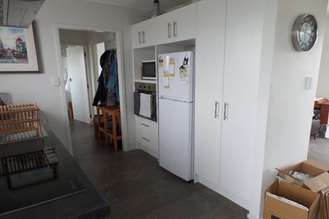 Photo of property in 17 Mckellar Place, Hornby, Christchurch, 8042