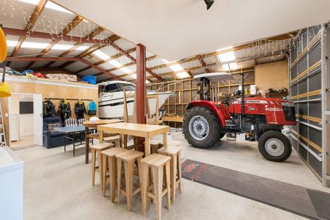 Photo of property in 103 Mako Road, Whangamata, 3620