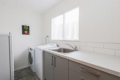 Photo of property in 24 Saint Hill Lane, Havelock North, 4130