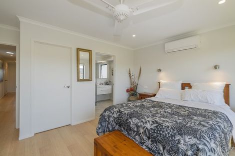 Photo of property in 24 Debenham Drive, Whitianga, 3510