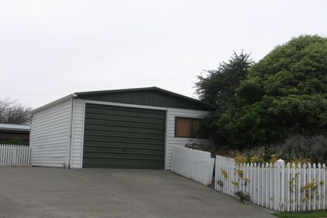Photo of property in 76 Benmore Avenue, Cloverlea, Palmerston North, 4412