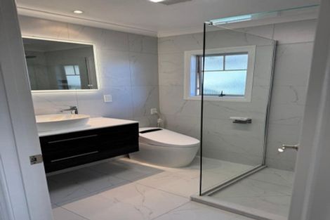 Photo of property in 235b East Coast Road, Mairangi Bay, Auckland, 0630