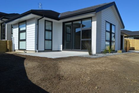 Photo of property in 10 Herring Place, Omokoroa, 3114