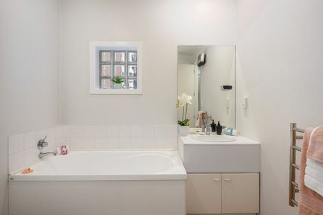 Photo of property in Tennyson Apartments, 18/25 Tennyson Street, Te Aro, Wellington, 6011