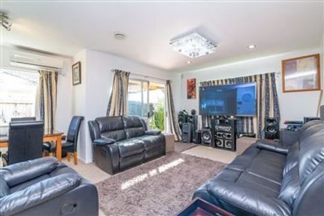 Photo of property in 87 Pooks Road, Ranui, Auckland, 0612
