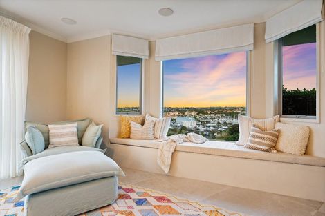 Photo of property in 64 Balboa Drive, Matakatia, Whangaparaoa, 0930