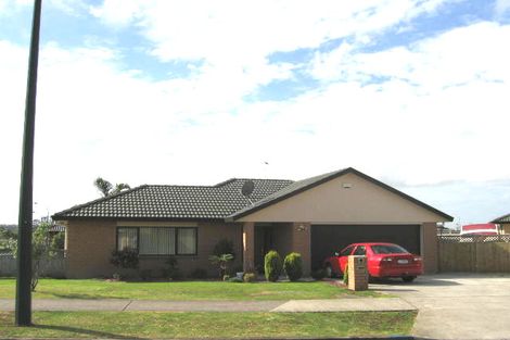 Photo of property in 51 Semillon Avenue, Henderson, Auckland, 0612