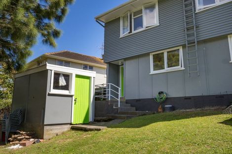 Photo of property in 165 Castor Crescent, Cannons Creek, Porirua, 5024