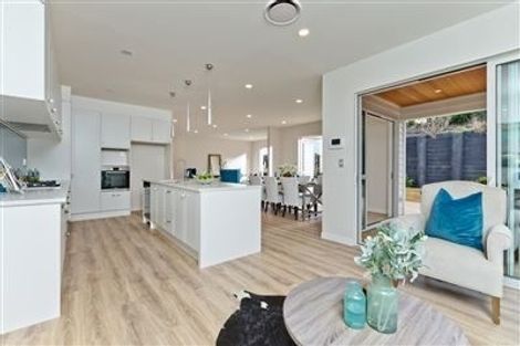 Photo of property in 51 Harvest Avenue, Orewa, 0931