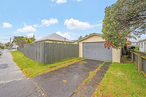 Photo of property in 13 Pirie Crescent, Moera, Lower Hutt, 5010