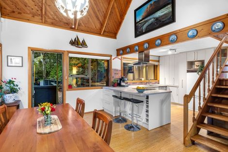 Photo of property in 45 Hillcrest Road, Hatfields Beach, Orewa, 0931