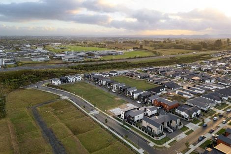 Photo of property in 29 Kauri Point Drive, Rototuna North, 3210