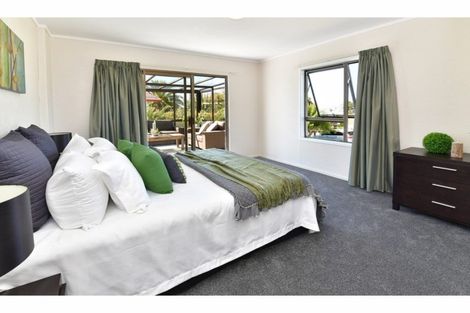 Photo of property in 52a Albatross Road, Red Beach, 0932